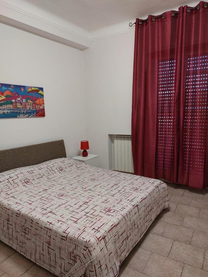 Marina Apartments Таранто Экстерьер фото