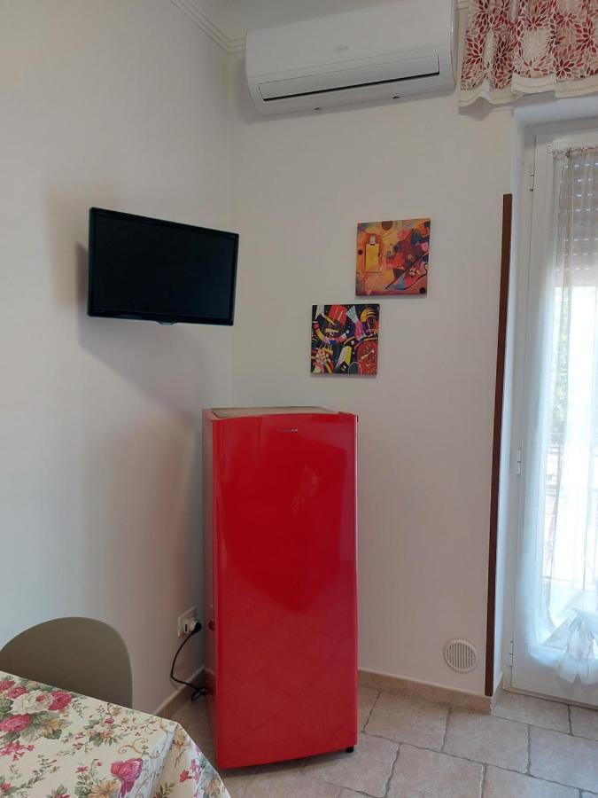 Marina Apartments Таранто Экстерьер фото
